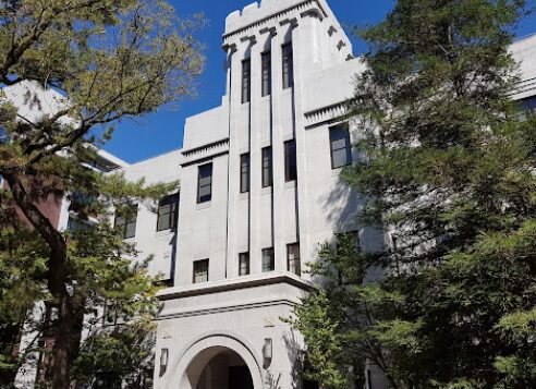 奥谷謙一の大学